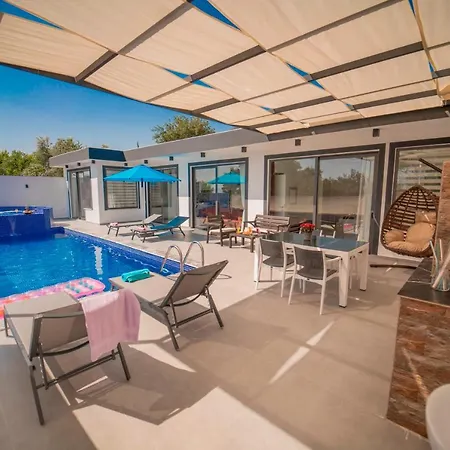 Tarhan 1 - 2 Bedroom With 2 Jacuzzi In Kalkan